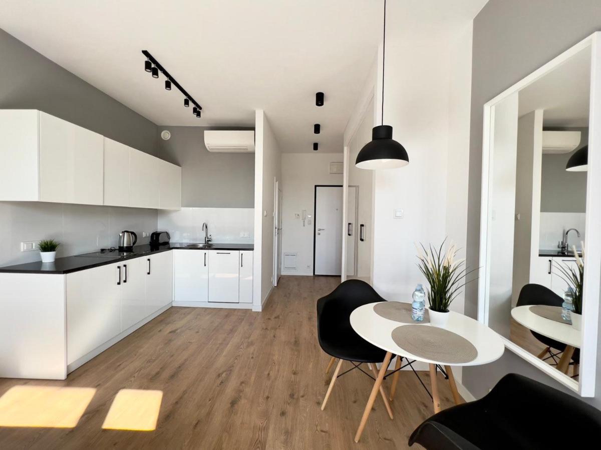 K22 Slawinska 503 Sun-City Apart Varsovie Extérieur photo
